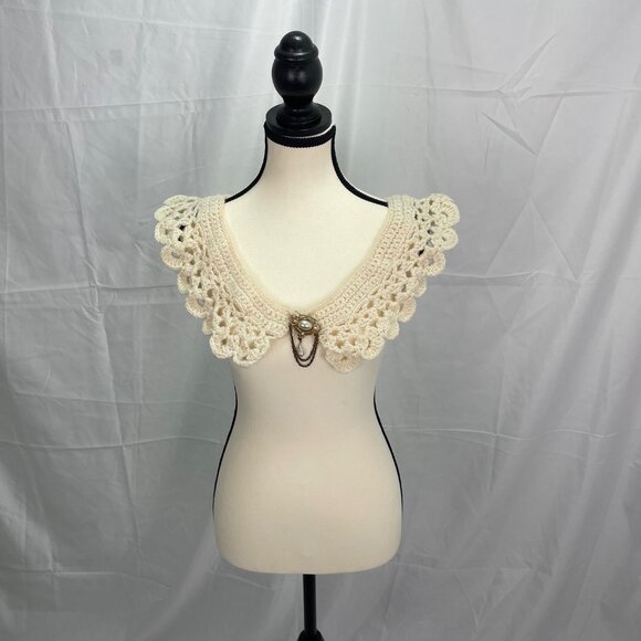 CROCHET WIDE NECK & SHOULDER COLLAR VINTAGE DESIGN NEW HANDMADE ELEGENT LOOK - Picture 3 of 5